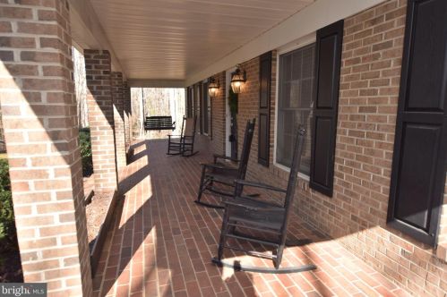 123 Meadows Rd, Fredericksburg, VA 22406-4621