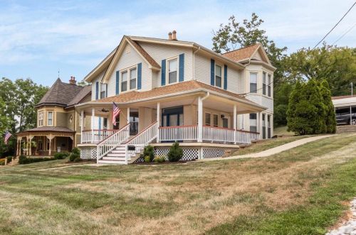 437 Garfield Ave, Milford, OH 45150-1141