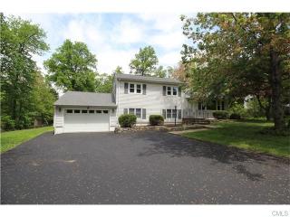 19 Little John Ln, Danbury, CT 06811-2816