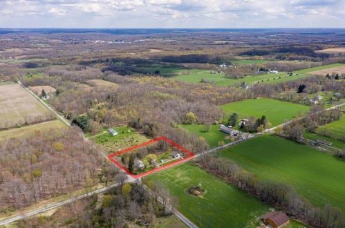 1000 Hilltop Rd, Greenville PA  16125-9283 exterior