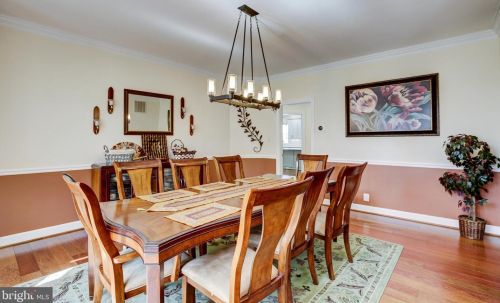 20405 Crimson Pl, Leesburg VA 20175-6362 exterior