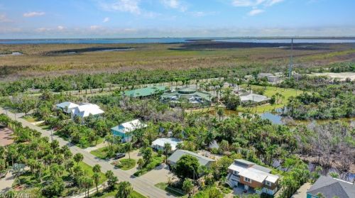 852 Rabbit Rd, Sanibel FL  33957-3018 exterior