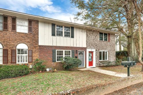 703 Center St, Mount Pleasant SC  29464-4902 exterior