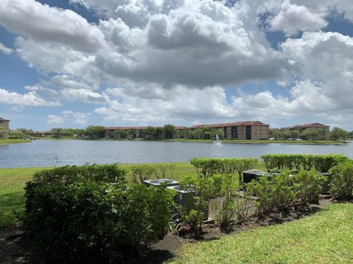 901 141st Ave, Hollywood FL  33028-3587 exterior