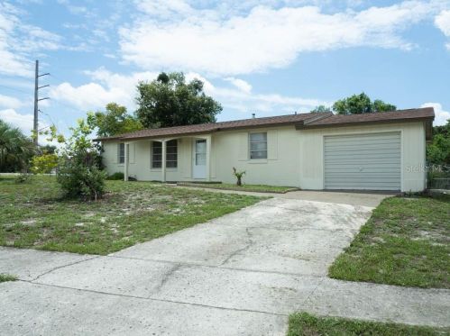 2891 Canal Rd, Deltona FL  32738-3452 exterior