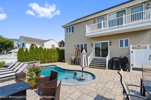 30 Topsail Rd, Bricktown NJ  08723-6743 exterior