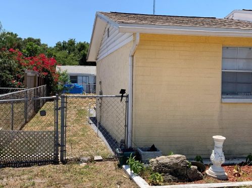 3100 Elkridge Dr, Tarpon Springs, FL 34691-4627