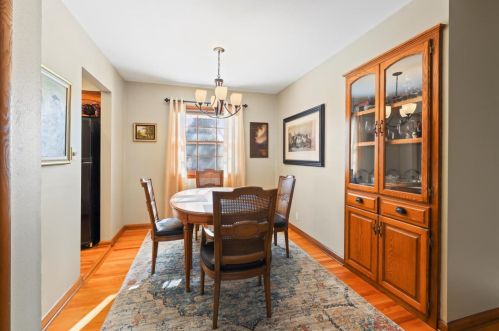 5353 Lakeview Dr, Greendale WI 53129-1930 exterior