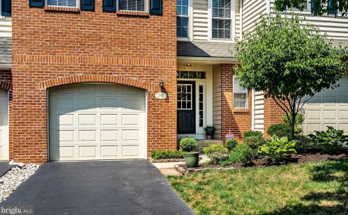 252 Cherry Ln, Kennett Sq, PA 19348-4709