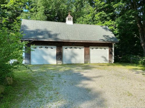 187 Kent Rd, Kent CT  06757-1409 exterior