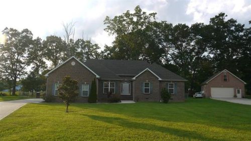 211 Oak Hollow Rd, Manchester, TN 37355-2578