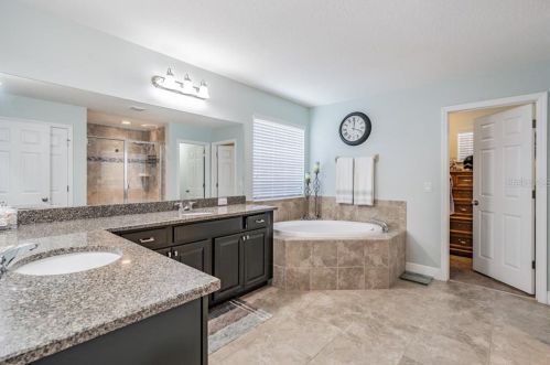 1606 Feather Grass Loop, Lutz FL  33558-2804 exterior