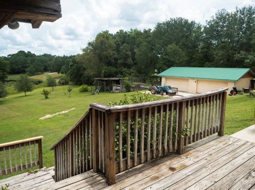 6737 180th Avenue Rd, Ocklawaha FL  32179-7002 exterior