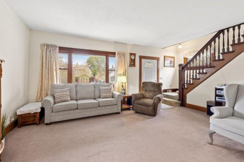 805 Richards Ave, Watertown, WI 53094-5020