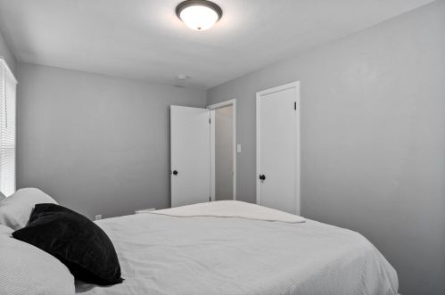 2708 69th St, Milwaukee WI  53219-2905 exterior