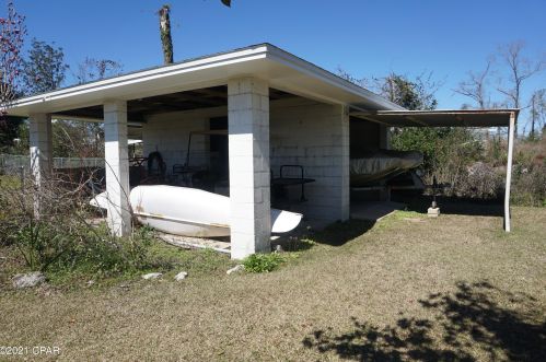 4334 7th Ave, Marianna FL  32446-2037 exterior