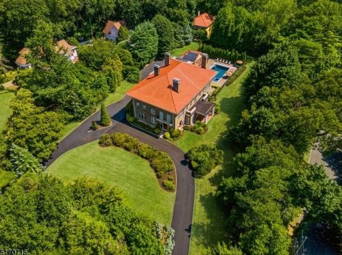 333 Park St, Montclair, NJ 07043-2233