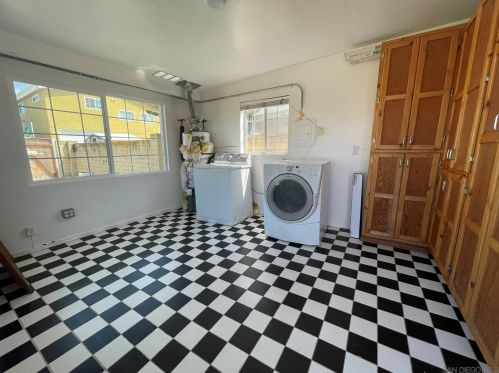 1333 Nashville St, San Diego CA 92110-3712 exterior