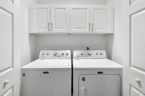 2090 Stonefield Ln, Santa Rosa CA  95403-0951 exterior