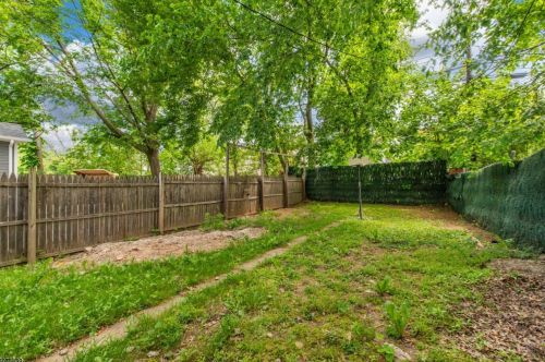 32 Long St, East Orange NJ  07017-1208 exterior