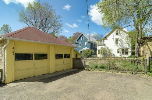 2105 25 Ave, Minneapolis MN 55406-1018 exterior