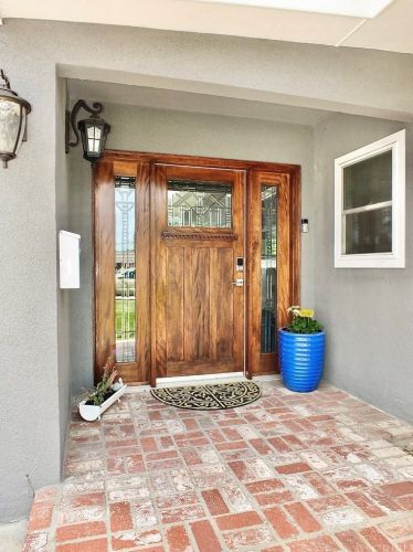 6602 Wardlow Rd, Long Beach, CA 90808-4139