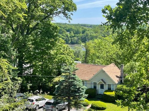 50 Ivy Hill Rd, Mahopac NY  10541-1208 exterior