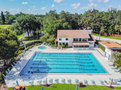 14677 Pine Glen Cir, Lutz FL  33559-3289 exterior