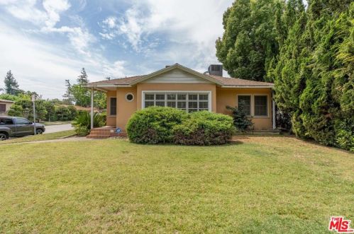 11258 Blix St, North Hollywood, CA 91602-1236