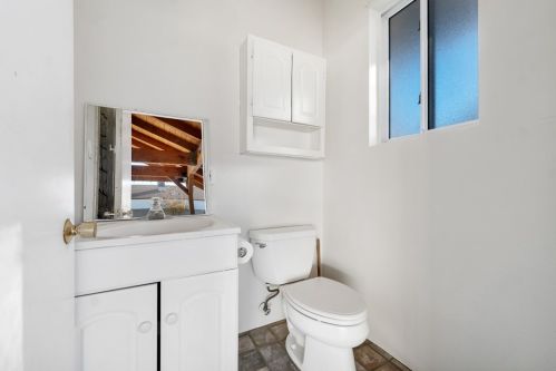 6229 Klump Ave, North Hollywood CA  91606-4213 exterior