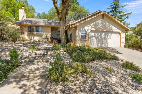 1010 Page Dr, Lakeport CA  95453-3420 exterior
