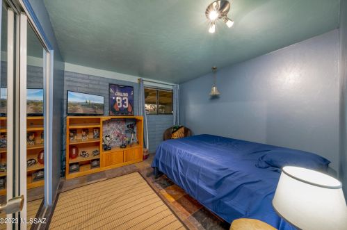 7601 Logan Dr, Tucson AZ  85730-3408 exterior