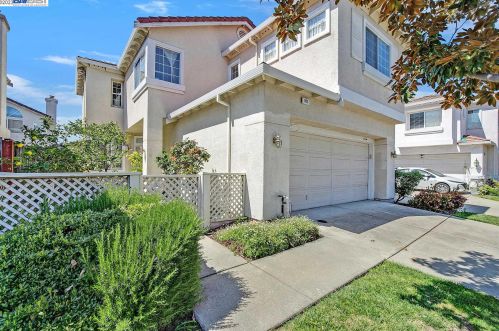 962 Heather Ln, San Lorenzo, CA 94580-1196