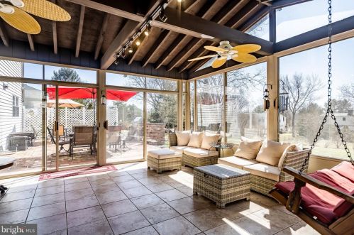 909 Fillmore Rd, Norristown, PA 19403-4013