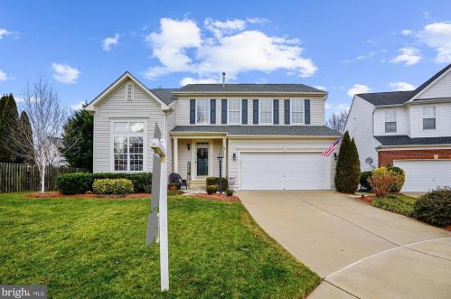 13111 Bigleaf Maple Ct, Gainesville, VA 20155-3839