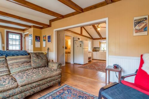 55 Riverside Dr, Fremont NH  03044-3546 exterior