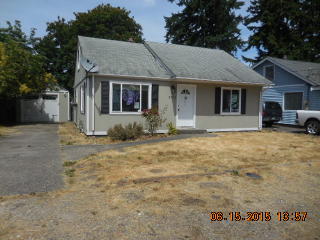8723 Lawndale Ave, Lakewood, WA 98498-2418