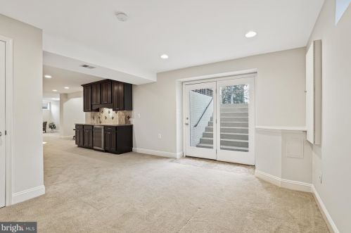 3211 Winter Sun Ter, Herndon VA  20171-1939 exterior