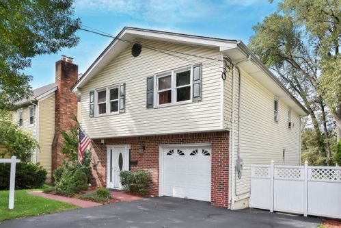 348 River Rd, Bogota, NJ 07603-1018