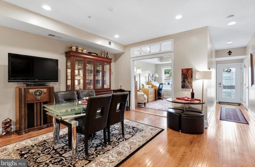 447 Ridge St, Washington, DC 20001-4623