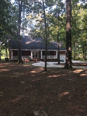 681 Dozier Rd, Ardmore, AL 35739-9588