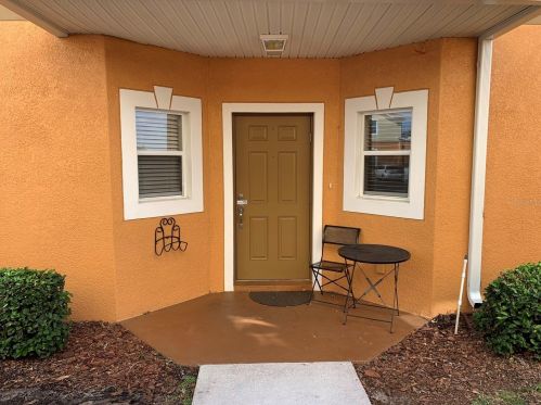 4225 Winding Vine Dr, Lakeland, FL 33812-2205