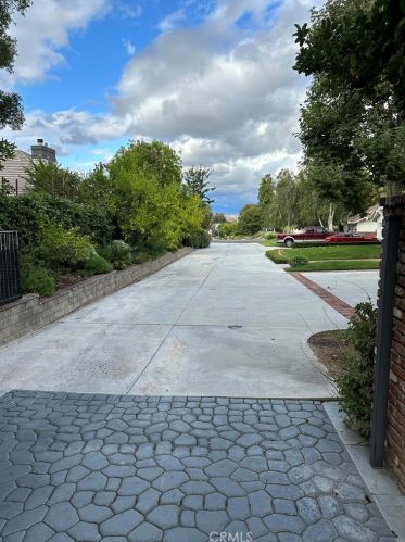 24083 Regents Park Cir, Santa Clarita, CA 91355-2026