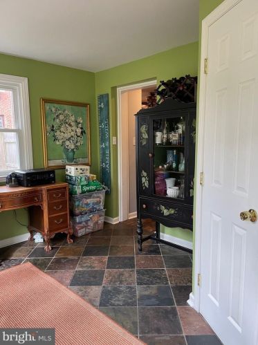 3212 Hilltop Rd, Newtown Square PA  19073-4207 exterior