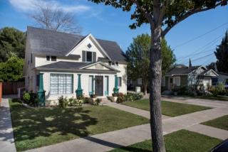 465 Olive St, Orange, CA 92866-1041