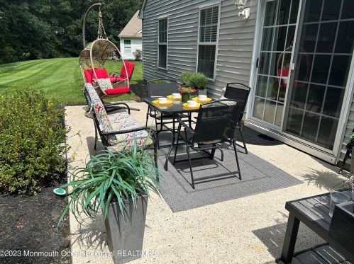 205 Skyline Dr, Lakewood NJ  08701-5740 exterior