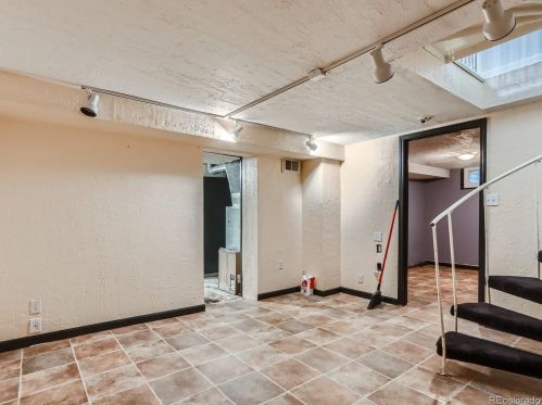 1567 Rosemary St, Denver CO 80220-1958 exterior