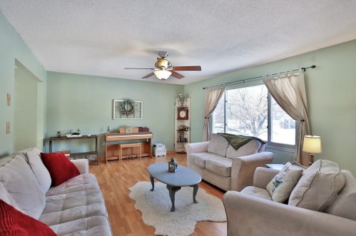 7080 Rice Lake Ln, Lino Lakes, MN 55014-1240