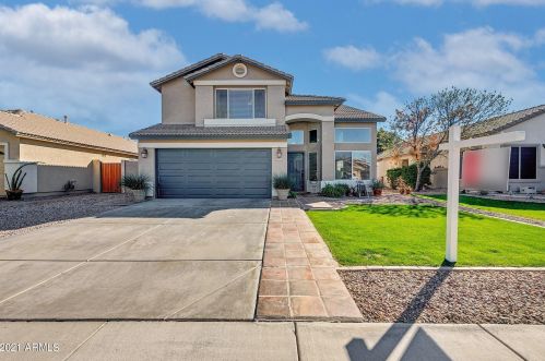 3971 Barbarita Ave, Gilbert, AZ 85234-3236