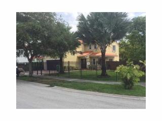 6783 106th Pl, Miami, FL 33173-5107